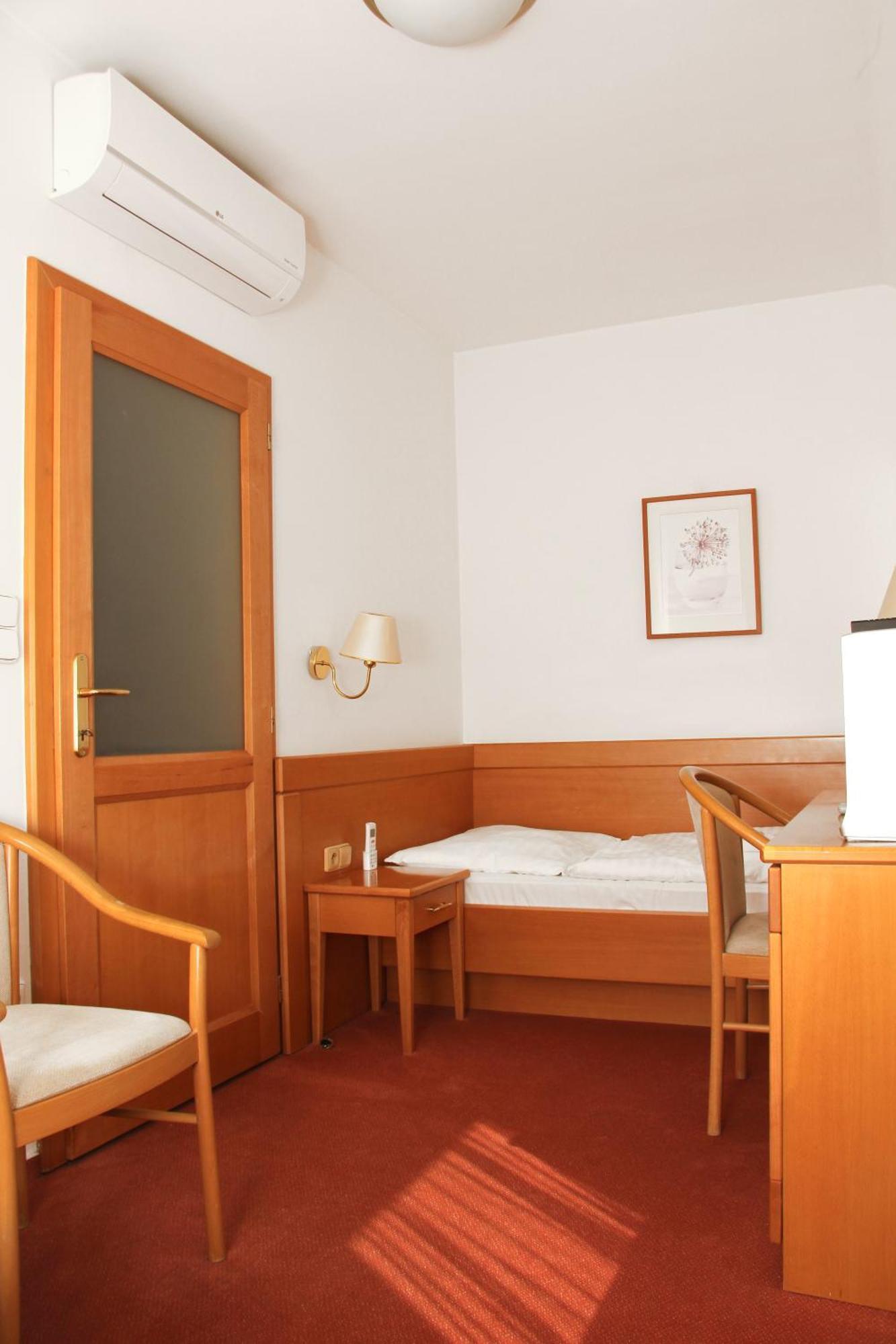 Penzion Budvarka Hodonín Buitenkant foto